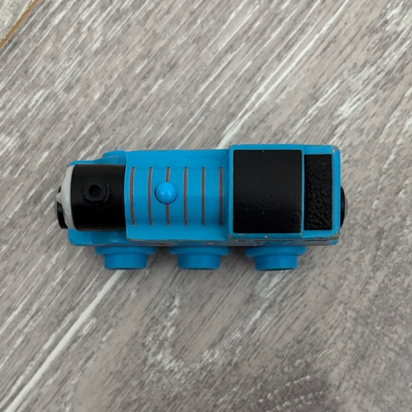 Wooden Thomas - Picture 5 of 8